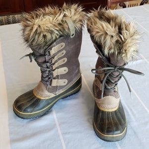Sorel Joan of Arctic boots size 8